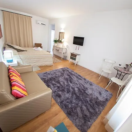 Operetta House Apartament *